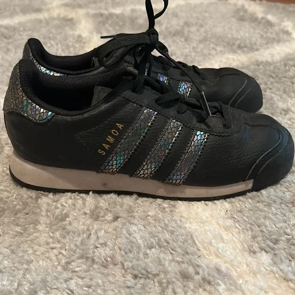 Adidas Samoa shoes size 3 (fit like 5) - Picture 3 of 4